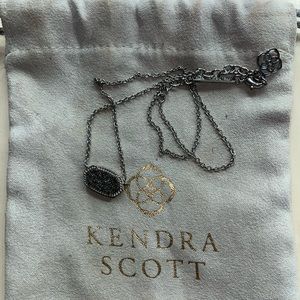 Kendra Scott necklace